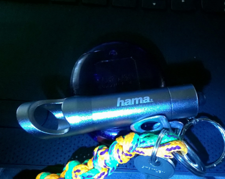 /products/torcia-elettrica-professionale-hama-portachiavi/